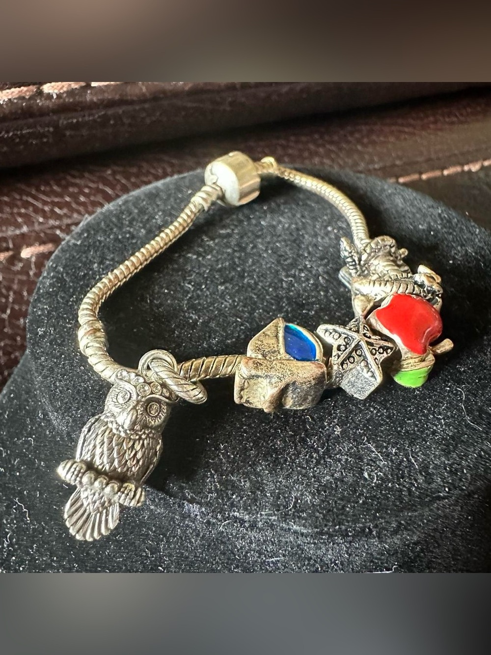 Vintage charms bracelet. elegant silver bracelet.
